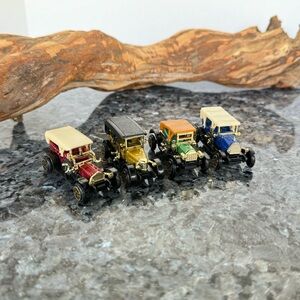 VTG Reader’s Digest Die-cast Classic Miniature Automobiles Collectible Set Of 4